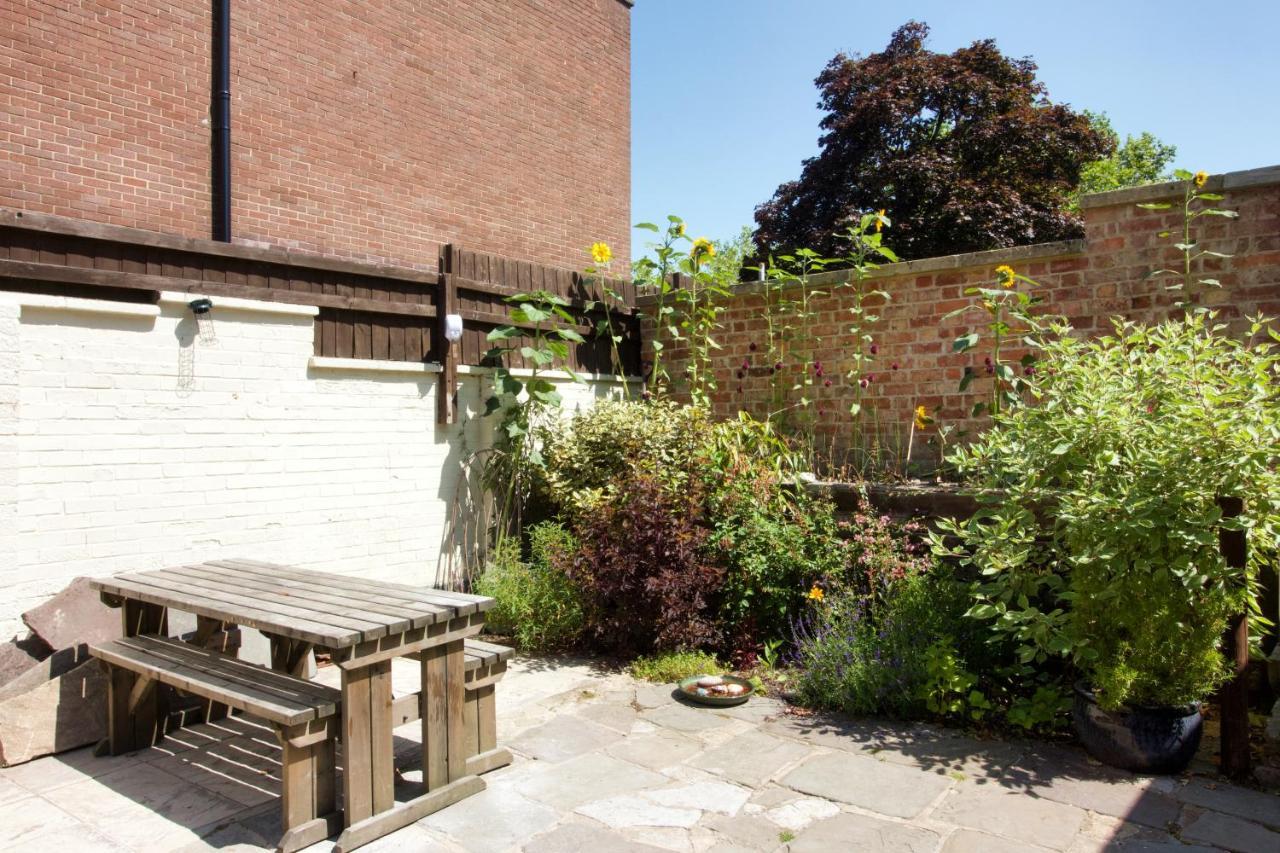 Green Parrot House Bed and Breakfast Devizes Exterior foto